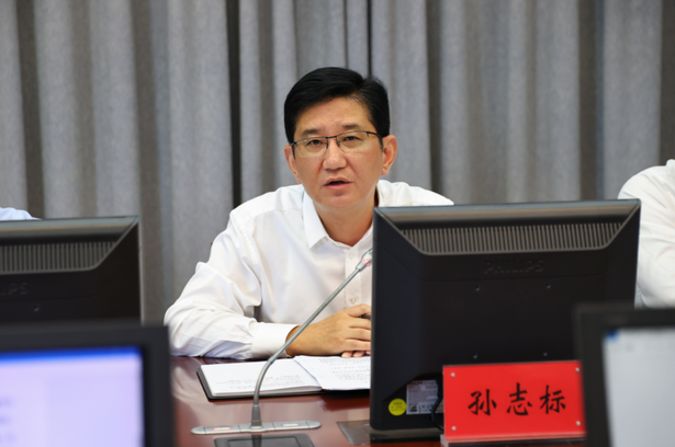 20220930县政府党组（扩大）会议和十八届八次常务会议召开2.png