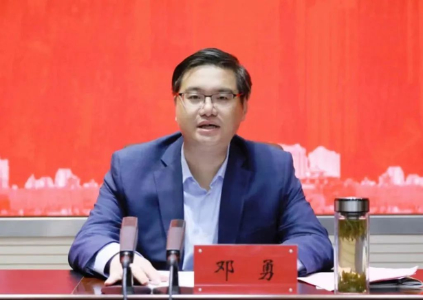 20230505全县“一把手”领导干部学习贯彻习近平新时代中国特色社会主义思想和党的二十大精神理论研修班开班2.jpg