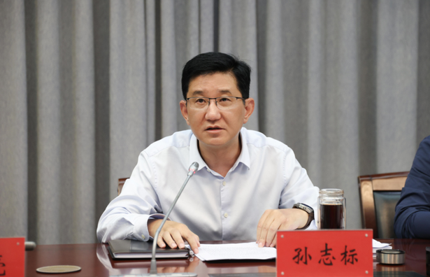 20230526县政府党组（扩大）会议和十八届十四次常务会议召开2.png