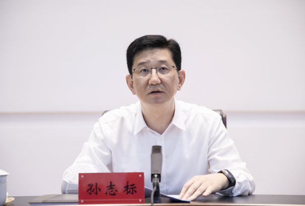 20230709我县召开领导干部大会——宣布省委、市委关于盱眙县委主要领导职务调整的决定4.png