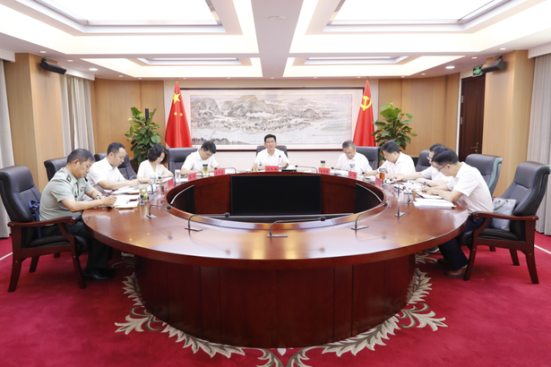 20230812县委常委会会议召开1.png