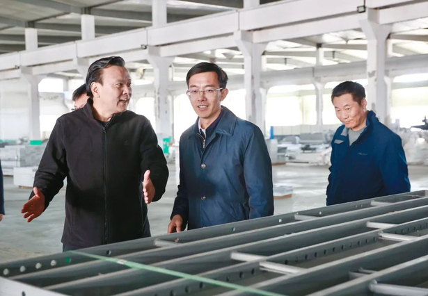 20231202县领导现场调研企业运行和安全生产工作1.jpg
