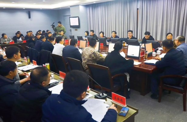 20240106县政府十八届二十二次常务会召开.jpg
