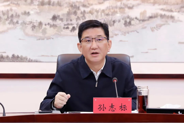 20240208县委常委会会议召开2.jpg