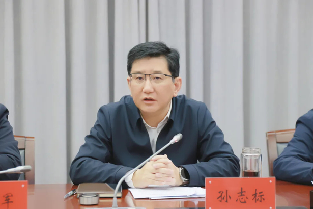 20240326盱眙县召开龙虾节策划汇报会2.jpg