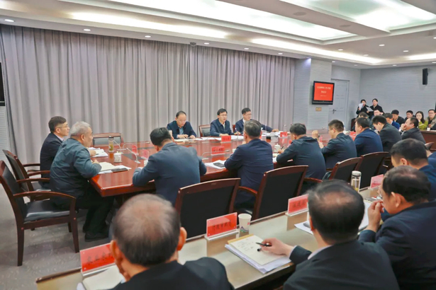 20240403全县财税工作月度推进会召开.jpg