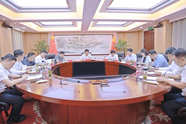 20240529县委常委会会议召开1.jpg