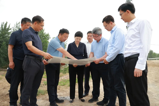 2024-06-26市委副书记赵正兰来盱开展人大代表“进网格促和谐”及河长制巡河活动2.jpg