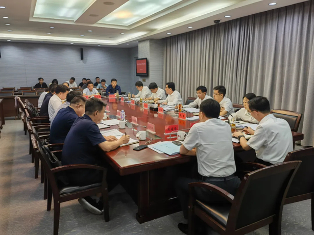 2024-08-05全县经济运行分析会召开.jpg