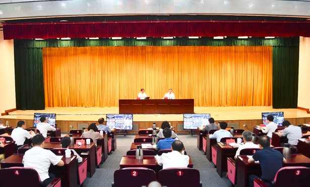 2024-08-02盱眙县组织收听收看市委理论学习中心组专题学习报告会1.jpg