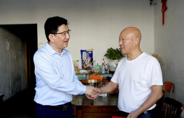 2024-09-29孙志标开展庆祝中华人民共和国成立75周年走访慰问活动2.jpg