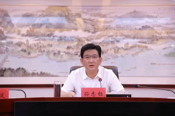 2024-08-31县委常委会会议召开2.jpg