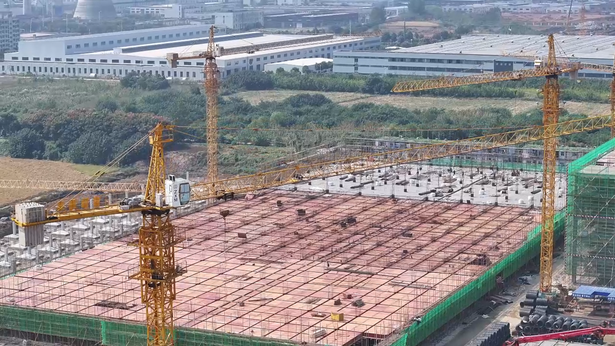 20241013华晨光电：崛起中的高端液晶显示行业龙头3.png