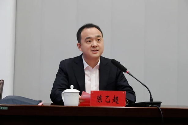 20241115年产80万吨绿色循环聚酯新材料项目在盱签约3.jpg