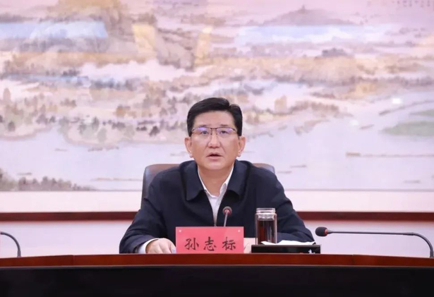 20241115县委常委会会议召开2.jpg
