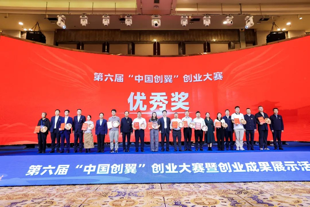 20241220【奋斗2024 幸福温暖四季】之十四：用人社温度提升群众“幸福指数”5.jpg