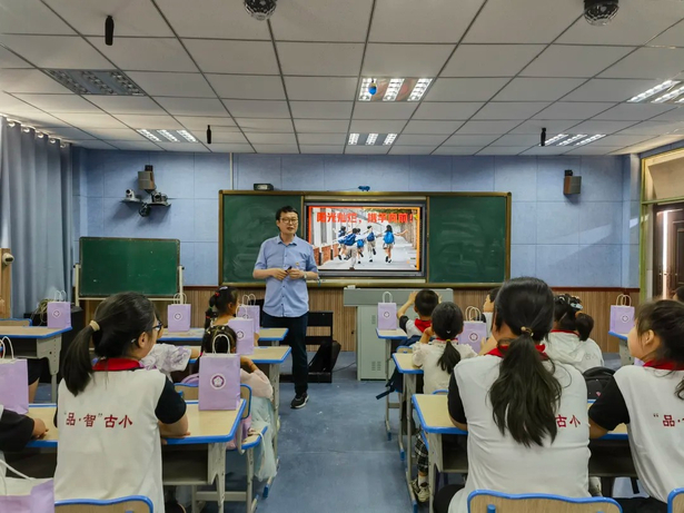 【奋斗2024 幸福温暖四季】之十七：以“质”致远 当好学子“领路人”4.jpg