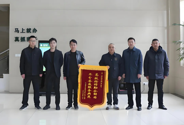 【攻项目 优环境】电力护航“不断档” 助企发展“添动能”1.jpg