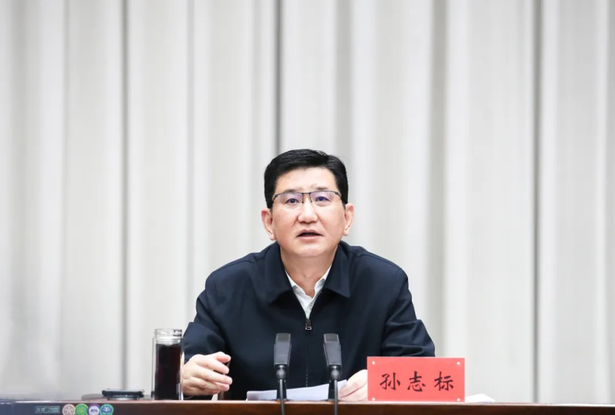 20250402全县经济运行分析会召开2.jpg
