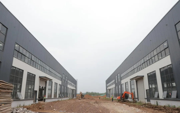 20250526县领导现场推进重点开竣工项目建设2.jpg