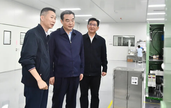 史志军调研重点项目建设情况