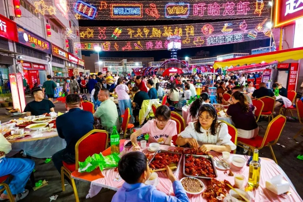 盱眙龙虾北京旗舰店开业啦3.jpg