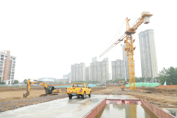 20250531县领导调研推进重点城建项目建设3.jpg