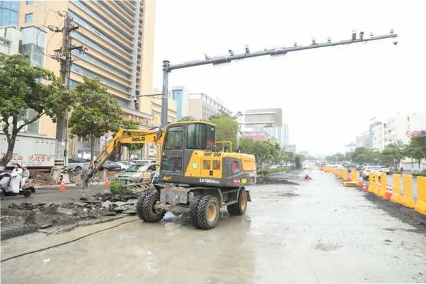 20250531县领导调研推进重点城建项目建设5.jpg