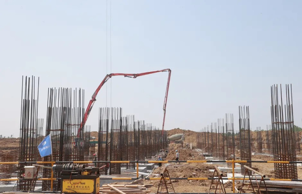 20250604县领导现场推进二季度部分开竣工项目建设4.jpg