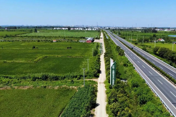 2025“果香穆店”品牌推介暨古驿马湖葡萄采摘季在穆店镇举行2.jpg