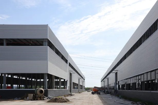 20250910县领导现场推进部分开竣工项目建设2.jpg
