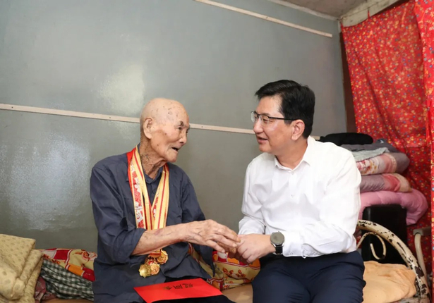 20250901孙志标走访慰问抗战老战士老同志1.jpg