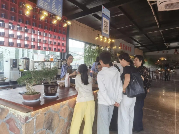 盱眙节日消费市场“热”力十足16.jpg