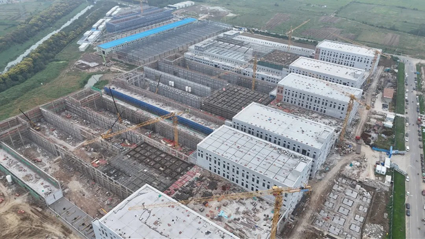 20251001孙志标赴在建重点项目现场看望慰问坚守一线建设者3.jpg