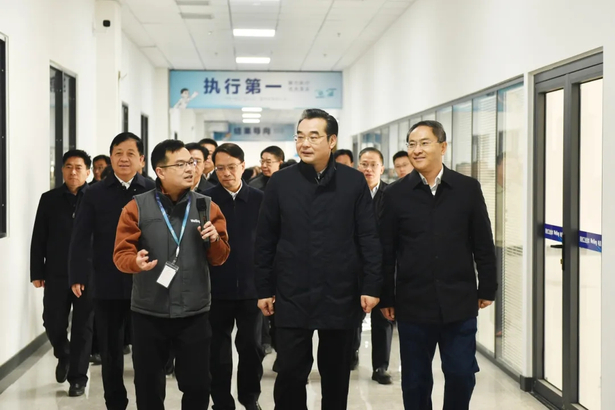 20251126市人大代表集中视察全市重大项目建设情况1.jpg 20251126市人大代表集中视察全市重大项目建设情况1.jpg