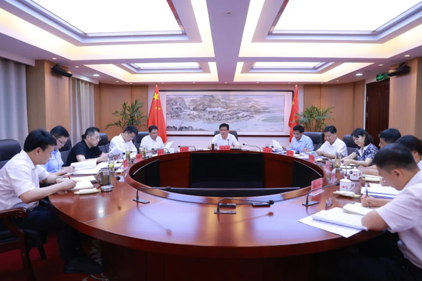 2024-08-31县委常委会会议召开1.jpg