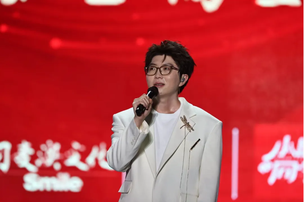 2024-06-12第二十四届盱眙龙虾节 今世缘·国缘·“登高望远”大型文艺晚会精彩上演3 (1).png