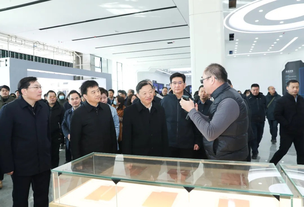 20251118市政协委员集中视察全市重大项目建设情况.jpg 20251118市政协委员集中视察全市重大项目建设情况.jpg