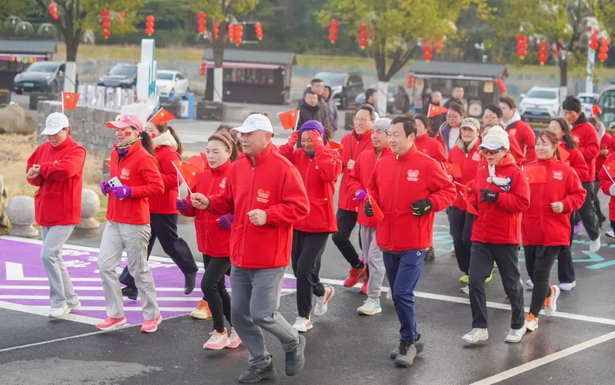 20251231“活力健步走 奋进开新局”庆元旦·迎新年沿淮步道健步走活动9.jpg