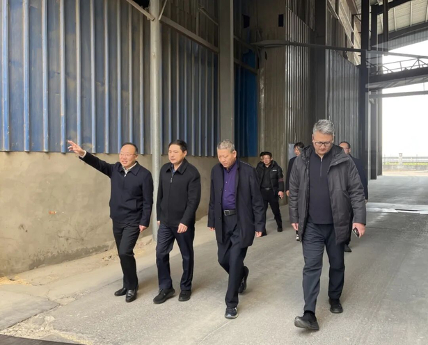 20260117以“走”促发展 以“访”暖企业1.jpg 20260117以“走”促发展 以“访”暖企业1.jpg