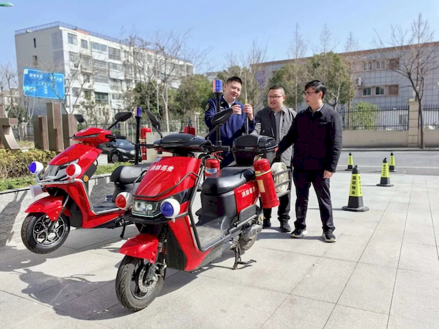 20260220县领导现场推进烟花爆竹安全管理和节日安全保障工作4.jpg 20260220县领导现场推进烟花爆竹安全管理和节日安全保障工作4.jpg