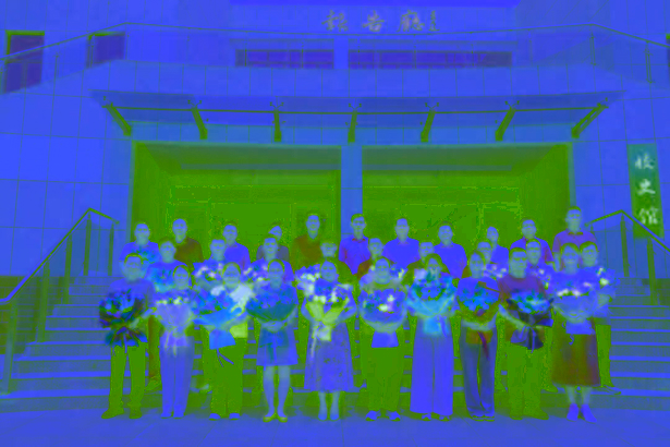 20260629县领导走访慰问高三教师1.jpg