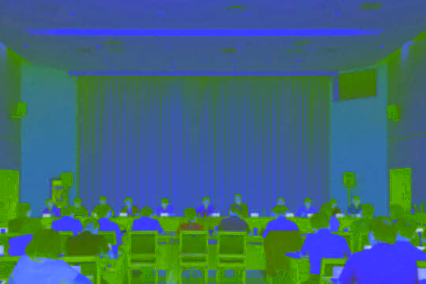 20260627县委常委会召开会议.jpg