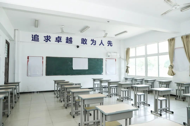 20260605县领导调研高考准备工作1.jpg 20260605县领导调研高考准备工作1.jpg