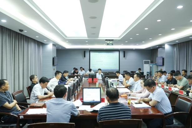 20260604县政府常务会议召开.jpg